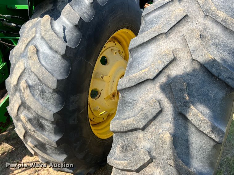 image for item DR1469 1995 John Deere 8970  4WD tractor