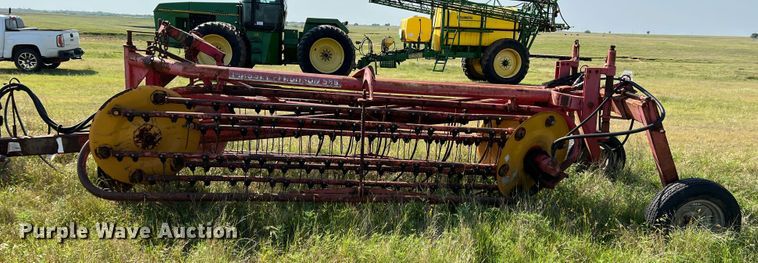 image for item DR1472 Massey Ferguson 588  hay rake