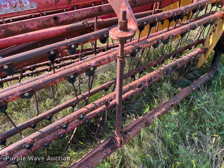 image for item DR1472 Massey Ferguson 588  hay rake