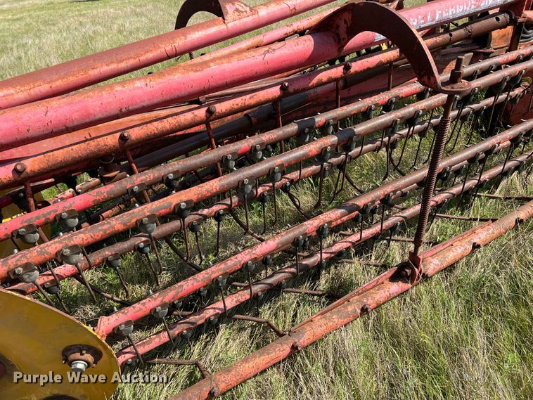 image for item DR1472 Massey Ferguson 588  hay rake