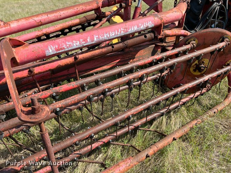 image for item DR1472 Massey Ferguson 588  hay rake