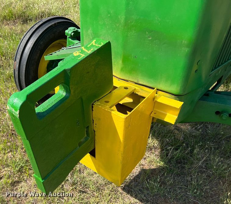 image for item DR1473 John Deere 1530  tractor
