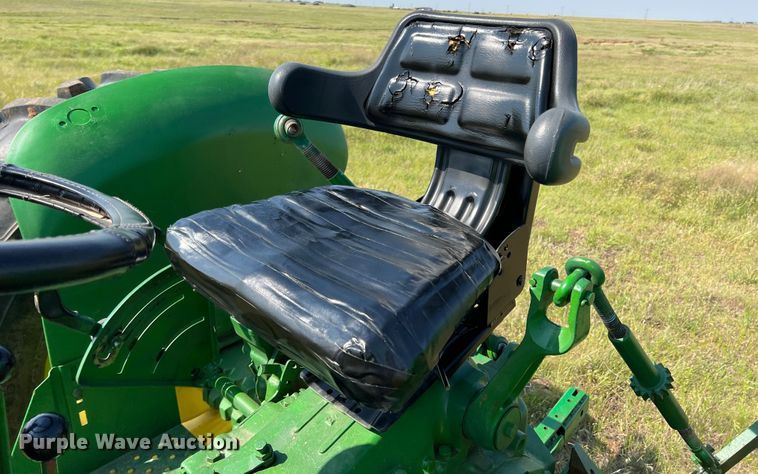 image for item DR1473 John Deere 1530  tractor