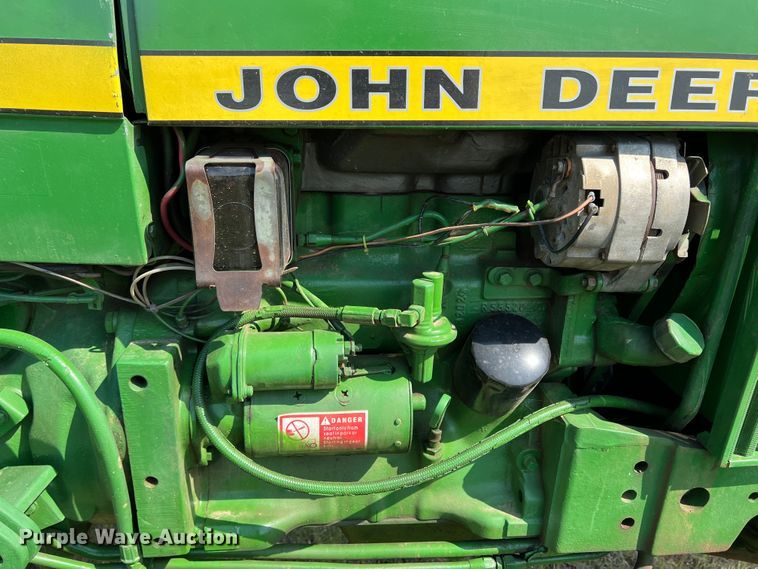 image for item DR1473 John Deere 1530  tractor
