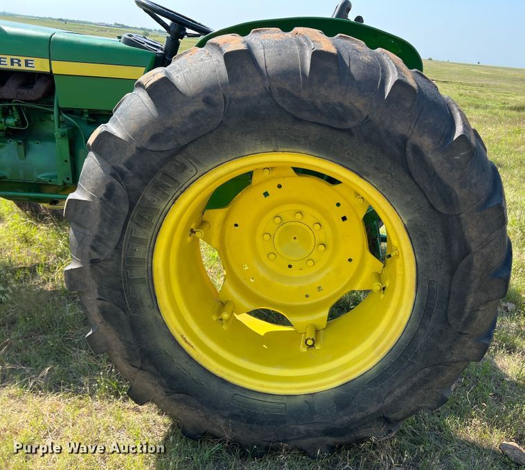 image for item DR1473 John Deere 1530  tractor