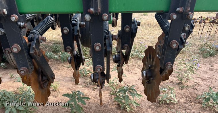 image for item DR1481 Great Plains 2000-327594  no-till grain drill