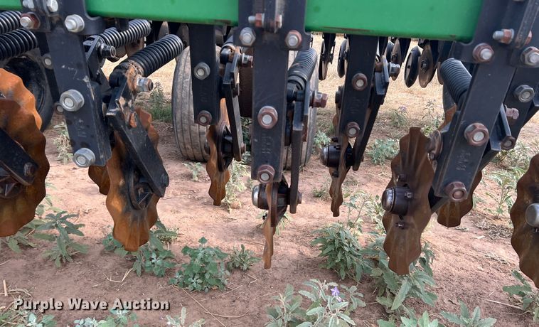 image for item DR1481 Great Plains 2000-327594  no-till grain drill
