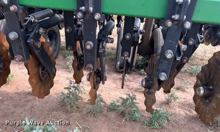 image for item DR1481 Great Plains 2000-327594  no-till grain drill