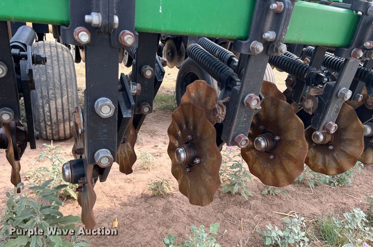 image for item DR1481 Great Plains 2000-327594  no-till grain drill