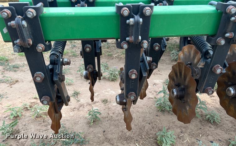 image for item DR1481 Great Plains 2000-327594  no-till grain drill