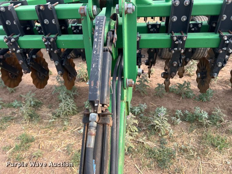 image for item DR1481 Great Plains 2000-327594  no-till grain drill