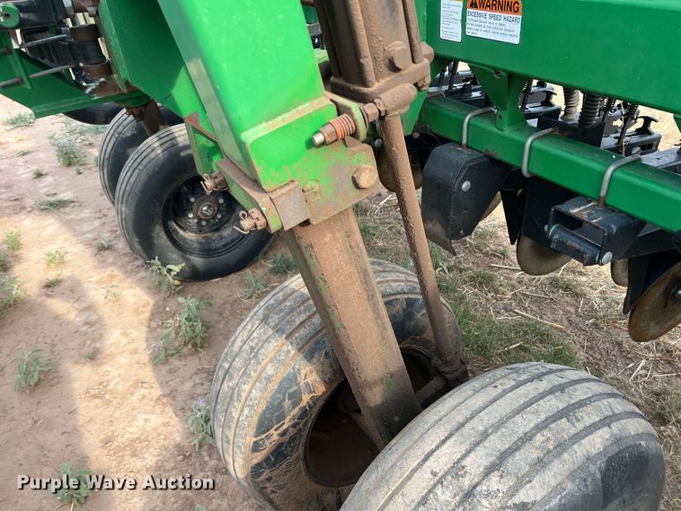 image for item DR1481 Great Plains 2000-327594  no-till grain drill