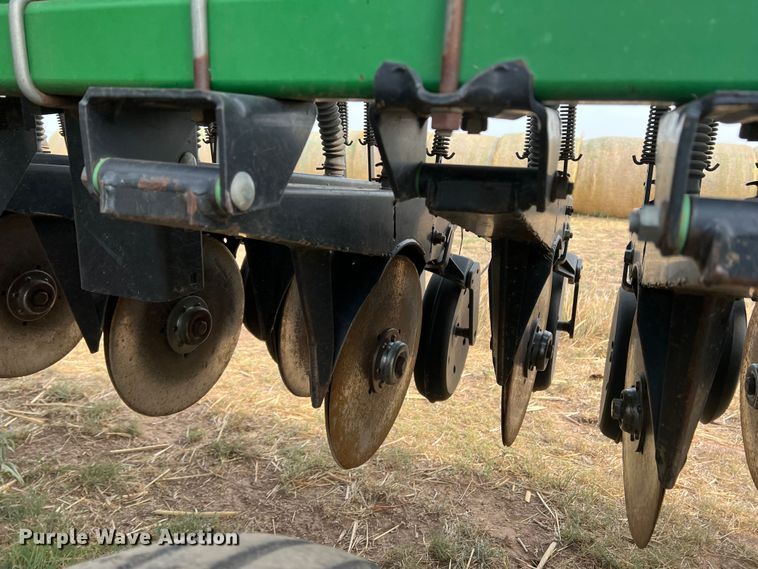 image for item DR1481 Great Plains 2000-327594  no-till grain drill