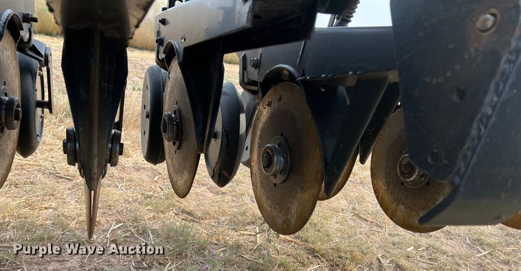 image for item DR1481 Great Plains 2000-327594  no-till grain drill