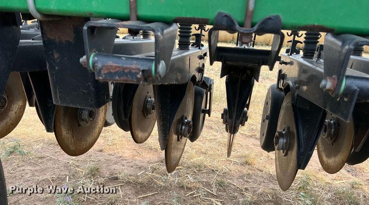 image for item DR1481 Great Plains 2000-327594  no-till grain drill