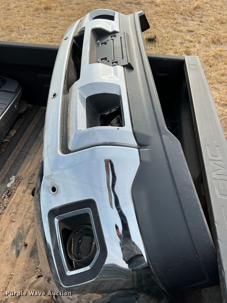image for item DR1485 2017 GMC Sierra  pickup truck bed