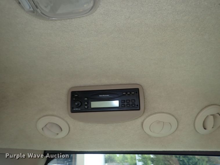 image for item DS7068 2006 John Deere 4520  MFWD tractor