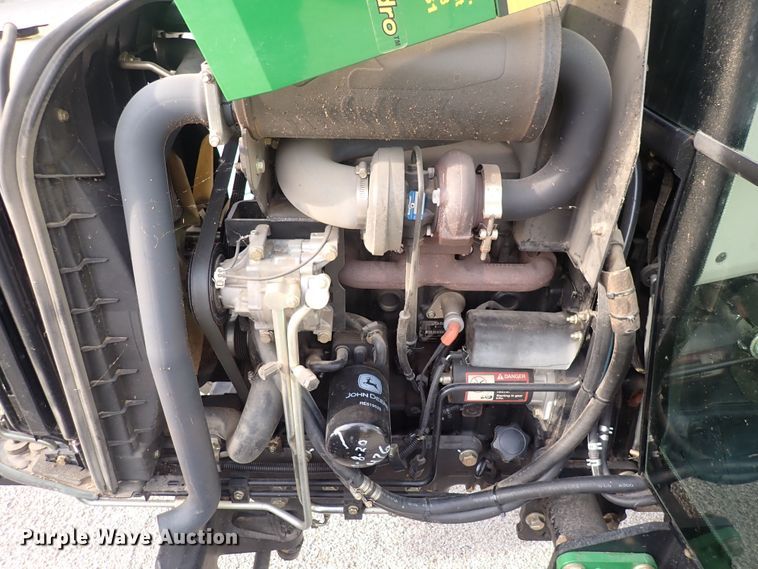 image for item DS7068 2006 John Deere 4520  MFWD tractor