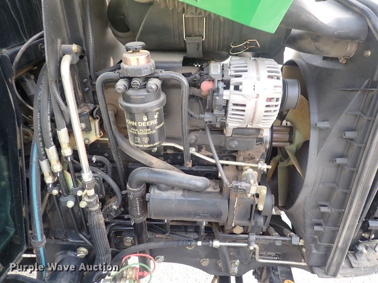 image for item DS7068 2006 John Deere 4520  MFWD tractor