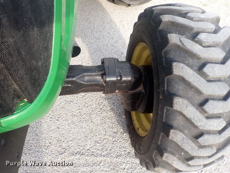 image for item DS7068 2006 John Deere 4520  MFWD tractor