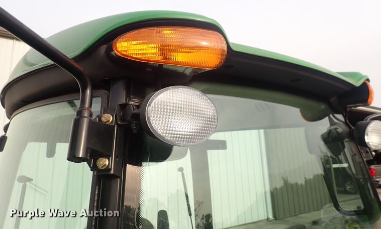 image for item DS7068 2006 John Deere 4520  MFWD tractor