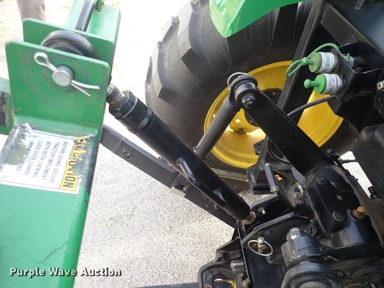 image for item DS7068 2006 John Deere 4520  MFWD tractor