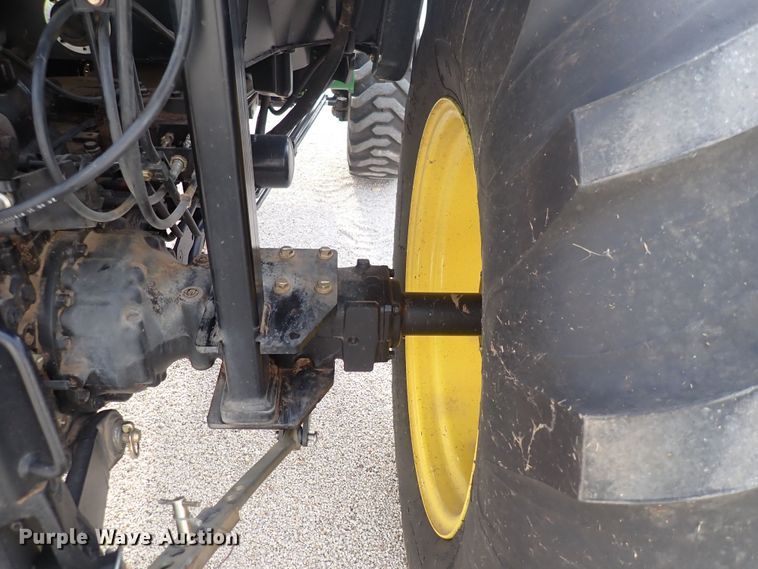 image for item DS7068 2006 John Deere 4520  MFWD tractor