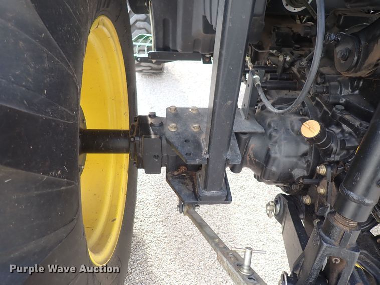 image for item DS7068 2006 John Deere 4520  MFWD tractor
