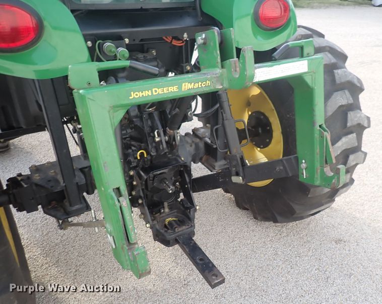 image for item DS7068 2006 John Deere 4520  MFWD tractor