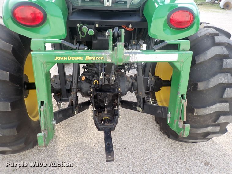 image for item DS7068 2006 John Deere 4520  MFWD tractor