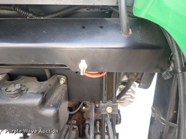 image for item DS7068 2006 John Deere 4520  MFWD tractor