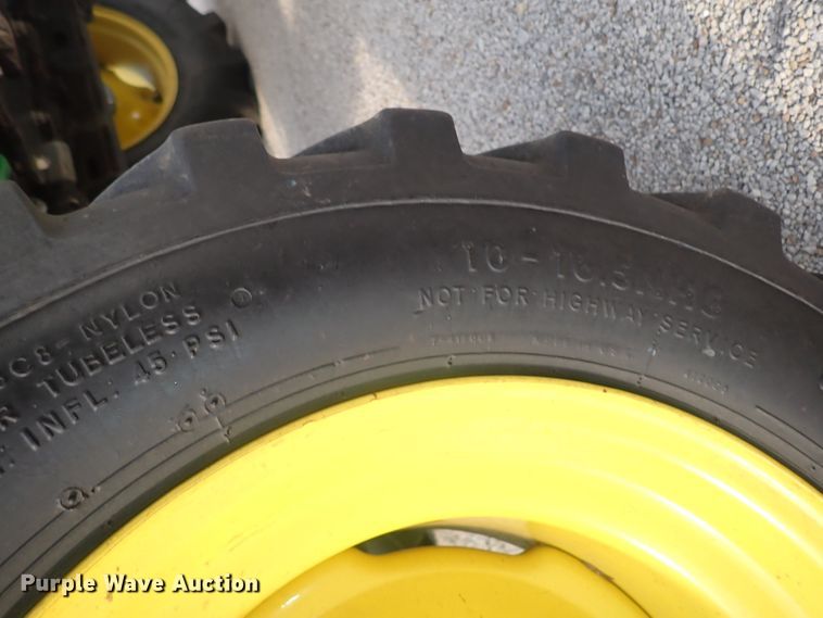 image for item DS7068 2006 John Deere 4520  MFWD tractor