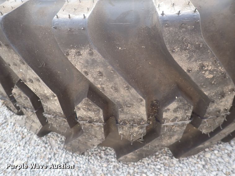 image for item DS7068 2006 John Deere 4520  MFWD tractor