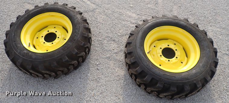 image for item DS7068 2006 John Deere 4520  MFWD tractor