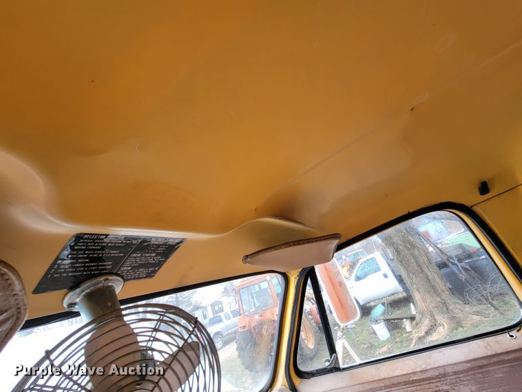 image for item HF9327 1979 GMC 7000  dump truck