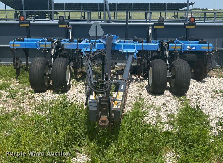 image for item HL9013 Case IH 2500B  in-line ripper