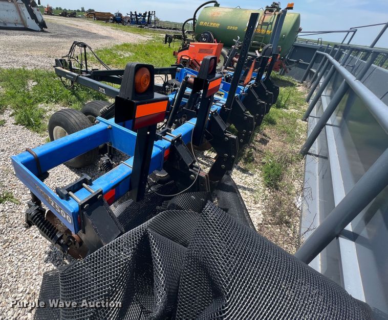 image for item HL9013 Case IH 2500B  in-line ripper