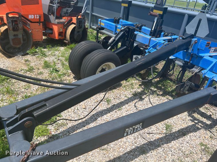 image for item HL9013 Case IH 2500B  in-line ripper