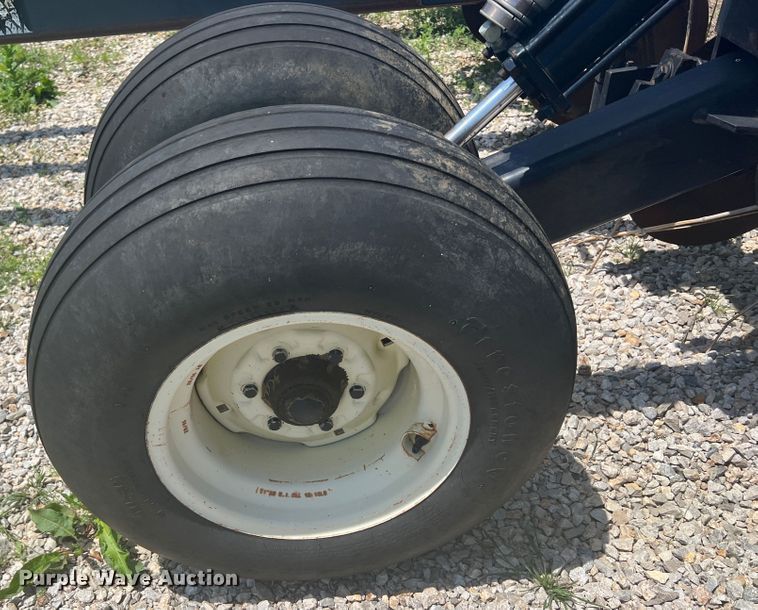 image for item HL9013 Case IH 2500B  in-line ripper