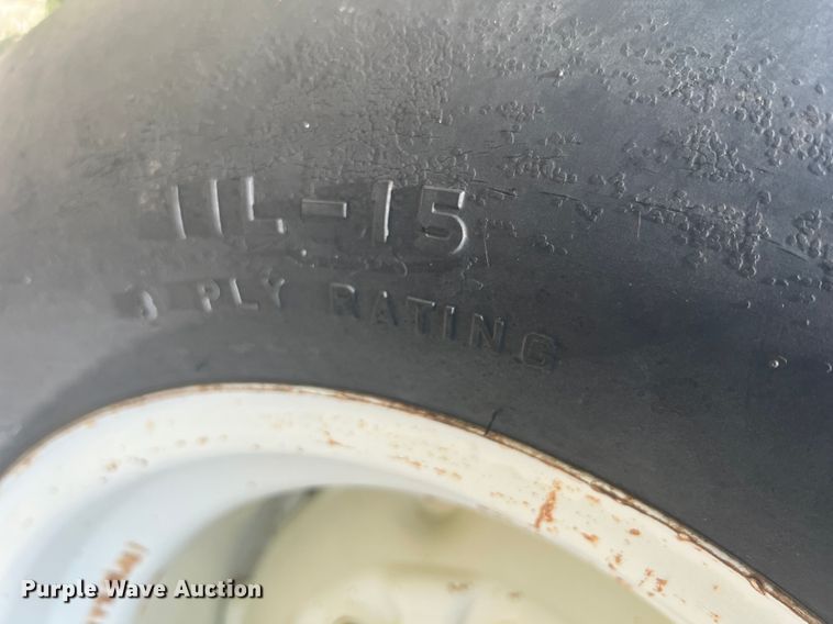 image for item HL9013 Case IH 2500B  in-line ripper