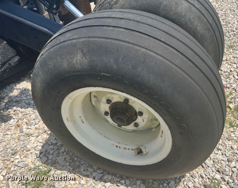 image for item HL9013 Case IH 2500B  in-line ripper