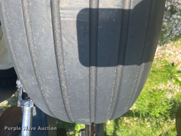 image for item HL9013 Case IH 2500B  in-line ripper