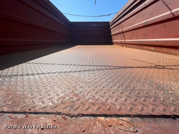 image for item HL9015 1978 GMC 6500  grain truck