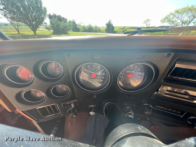 image for item HL9015 1978 GMC 6500  grain truck