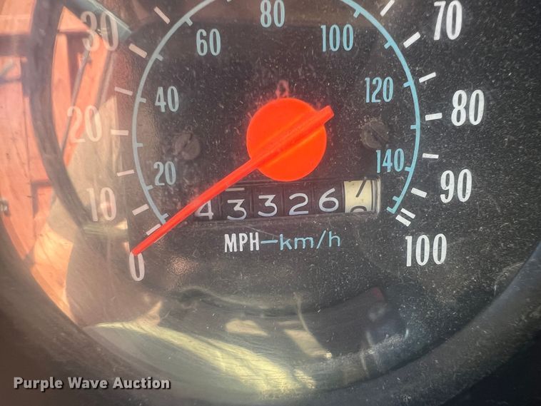 image for item HL9015 1978 GMC 6500  grain truck