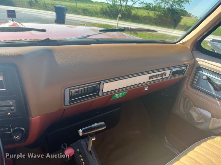 image for item HL9015 1978 GMC 6500  grain truck