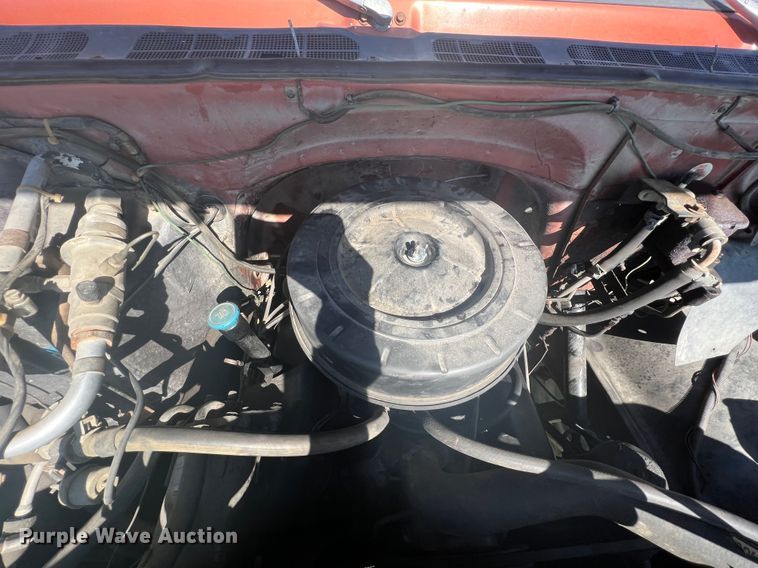 image for item HL9015 1978 GMC 6500  grain truck