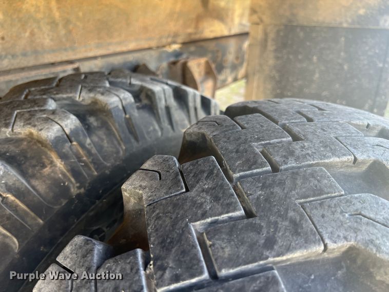 image for item HL9015 1978 GMC 6500  grain truck