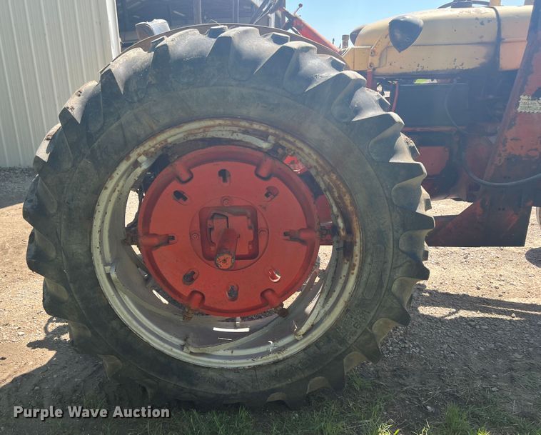 image for item HL9017 Case 401  tractor