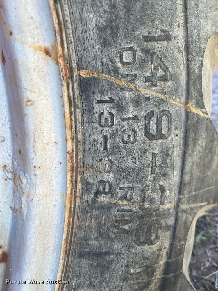 image for item HL9017 Case 401  tractor